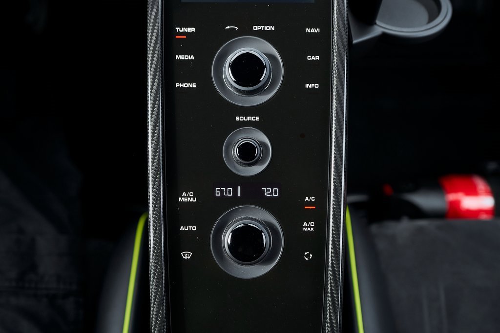 Used 2015 Porsche 918 Spyder image 80