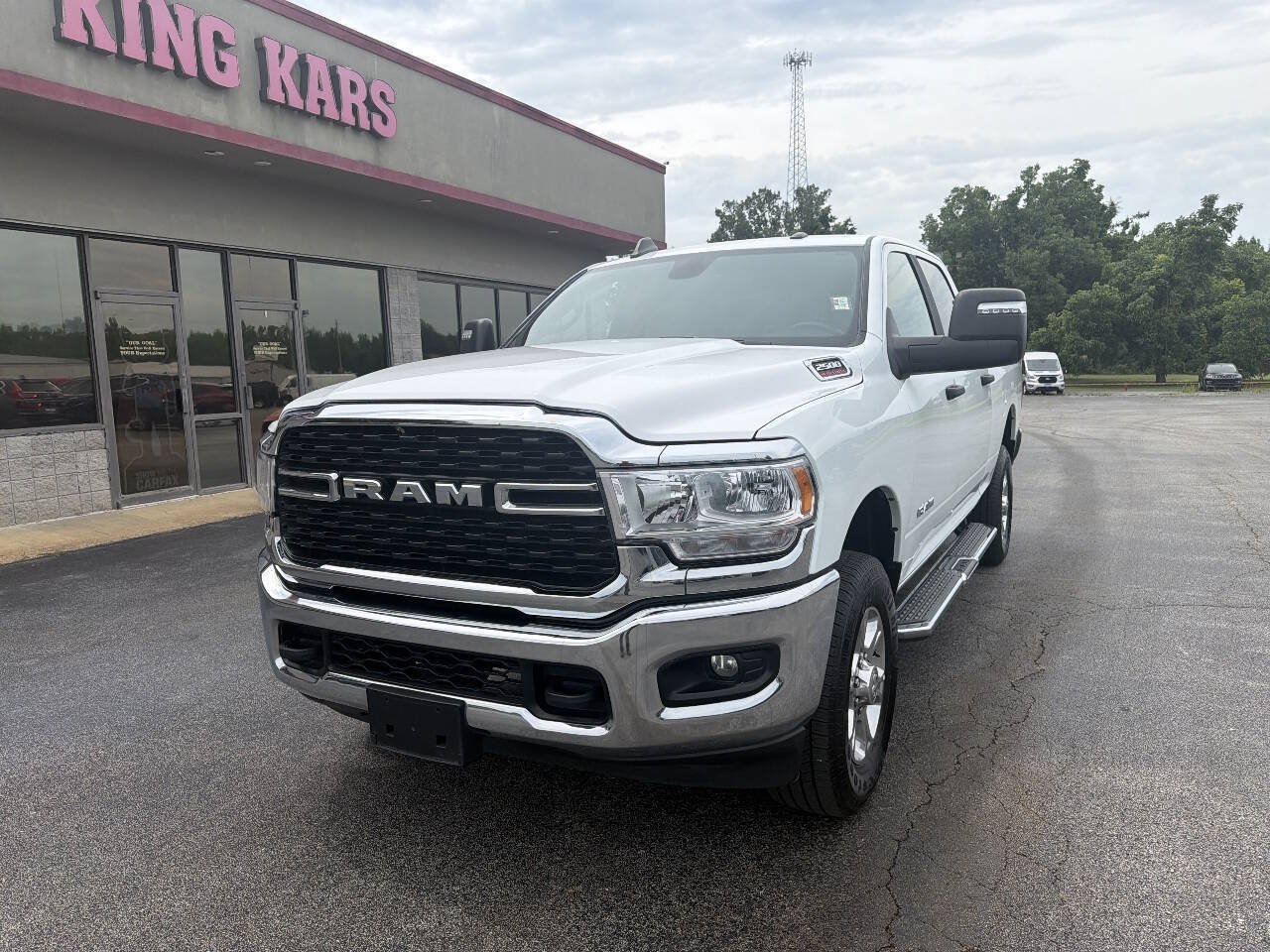 Used 2024 RAM 2500 Big Horn w/ Bed Utility Group AWD/4WD image 2