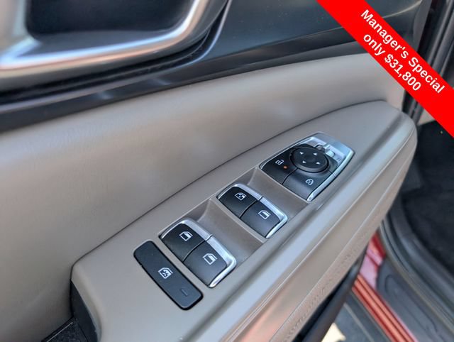 Used 2025 Kia Carnival FWD image 13