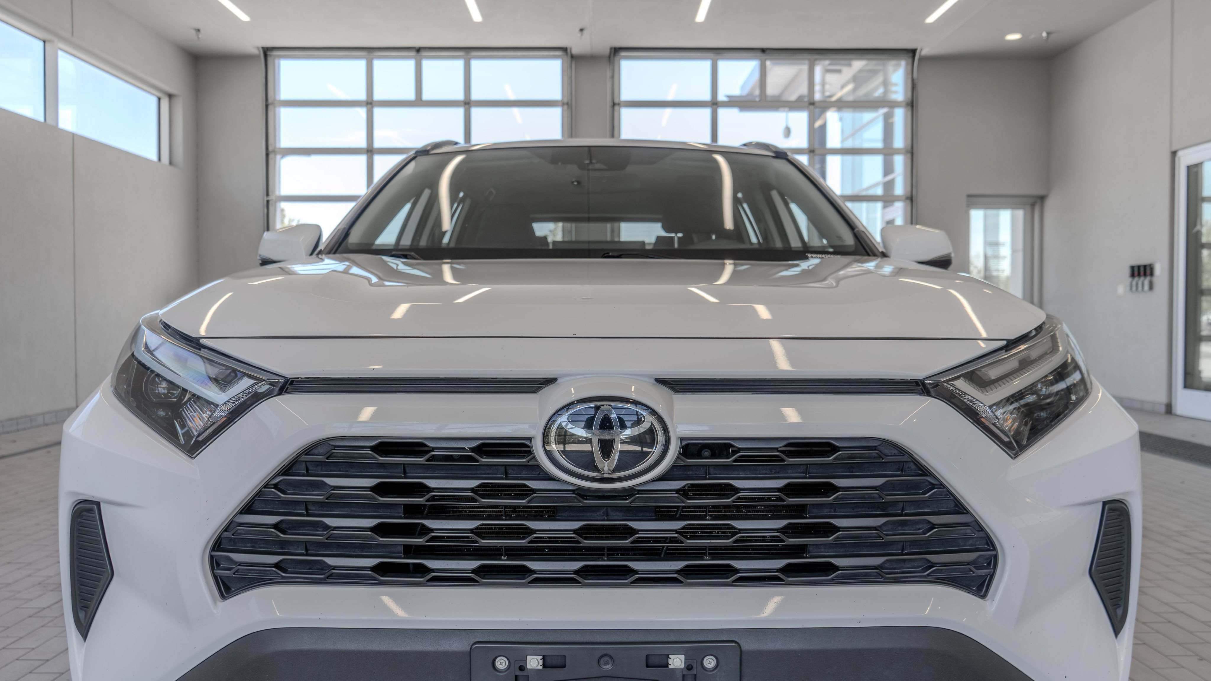 Used 2024 Toyota RAV4 XLE w/ Weather Package AWD/4WD image 23