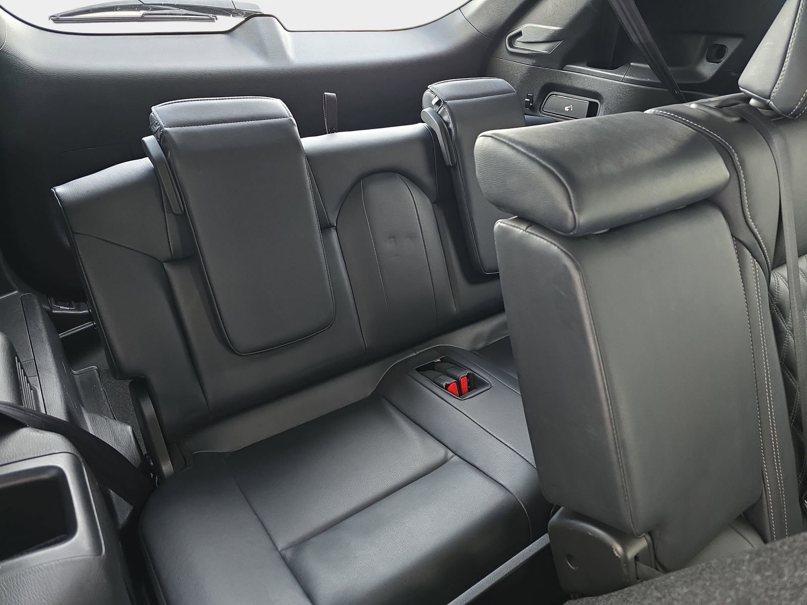 Used 2024 Mitsubishi Outlander SEL image 14