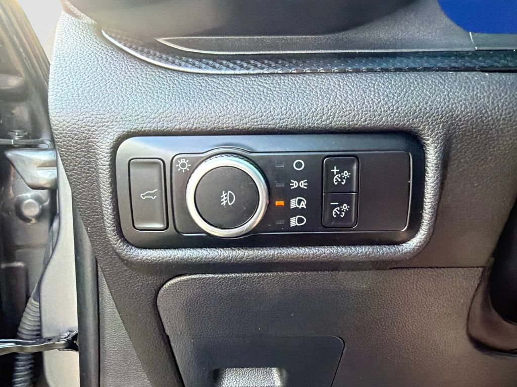 Used 2024 Ford Explorer ST w/ Equipment Group 401A AWD/4WD image 31