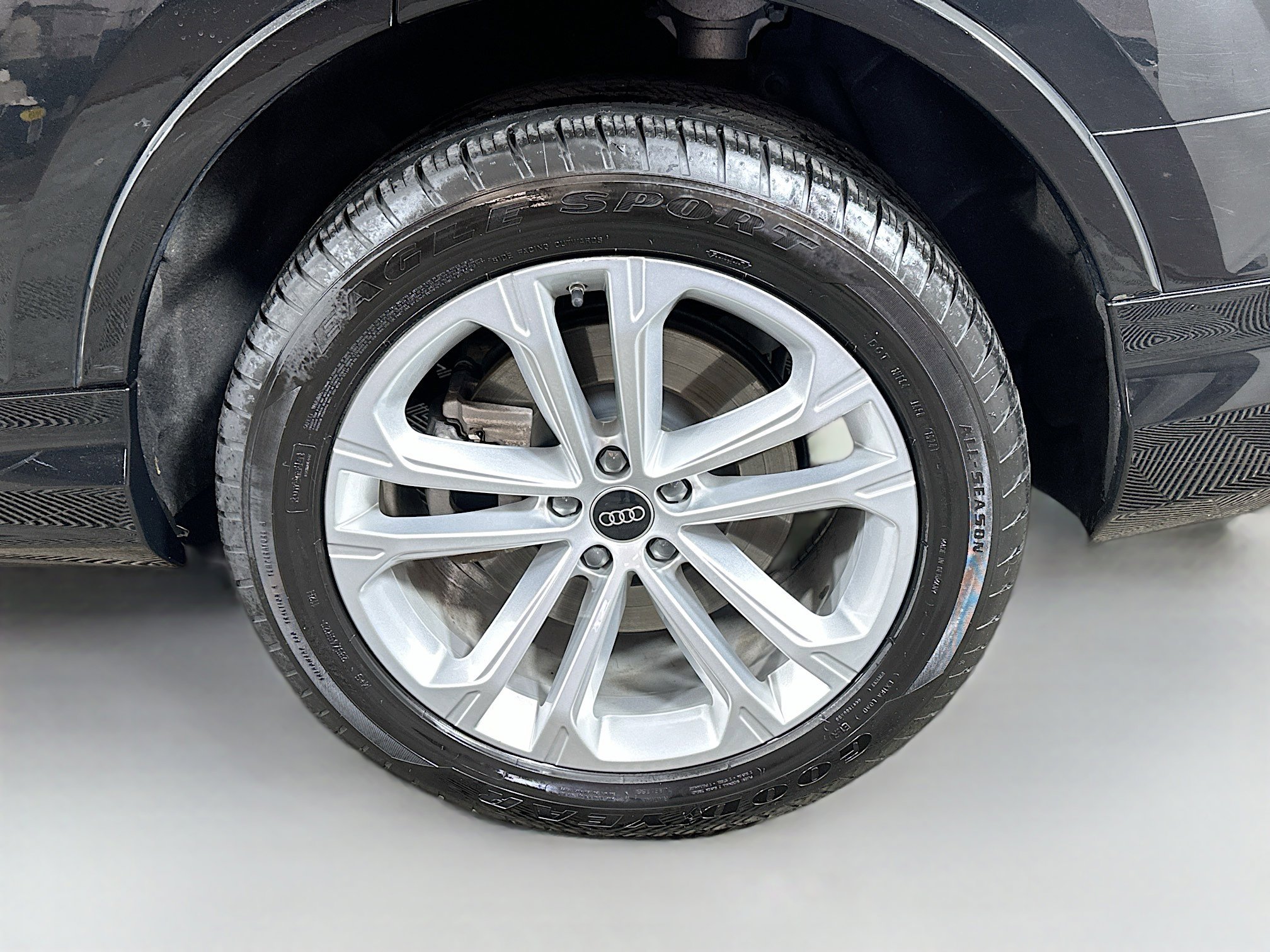 Used 2025 Audi Q7 3.0T Premium Plus image 32