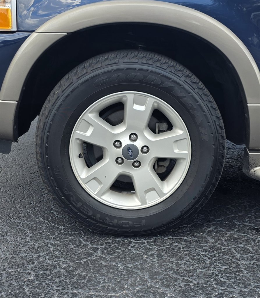 Used 2003 Ford Explorer Eddie Bauer RWD image 39
