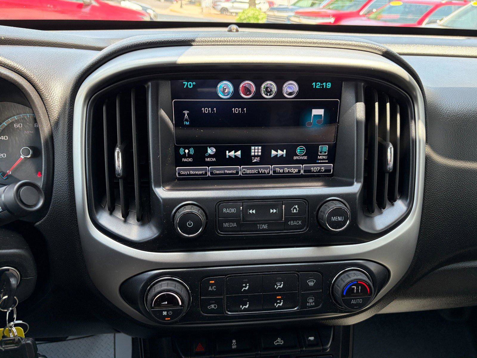 Used 2016 Chevrolet Colorado LT w/ Luxury Package, Chrome AWD/4WD image 13