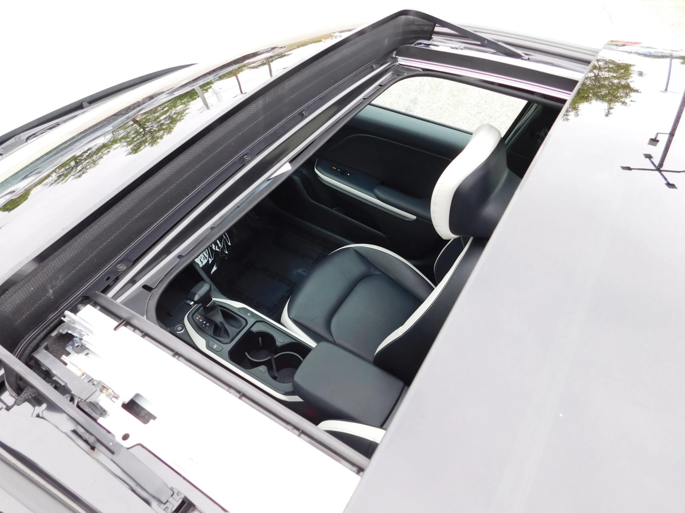 Used 2025 Kia K4 GT-Line Turbo FWD image 9