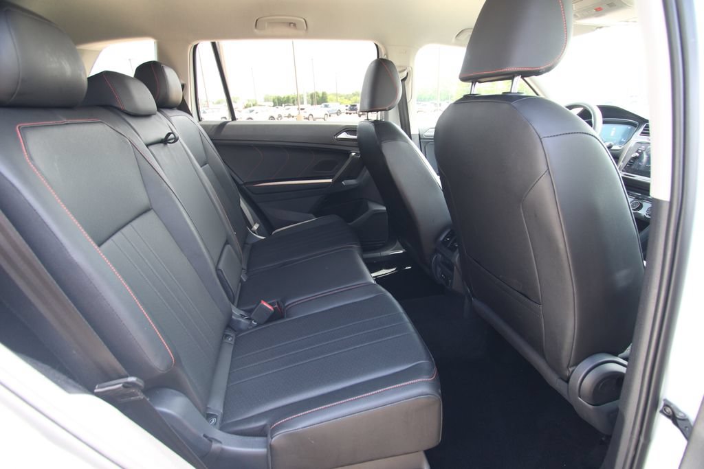 Used 2024 Volkswagen Tiguan Wolfsburg Edition AWD/4WD image 9