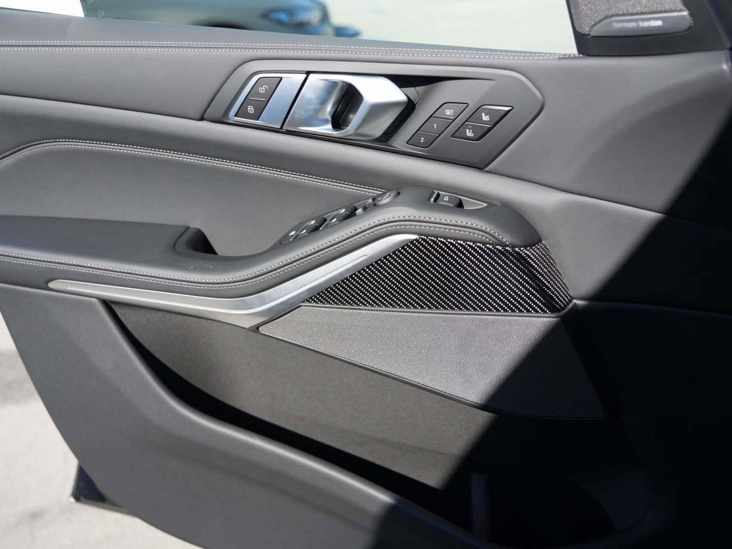 Used 2026 BMW X5 M60i AWD/4WD image 9