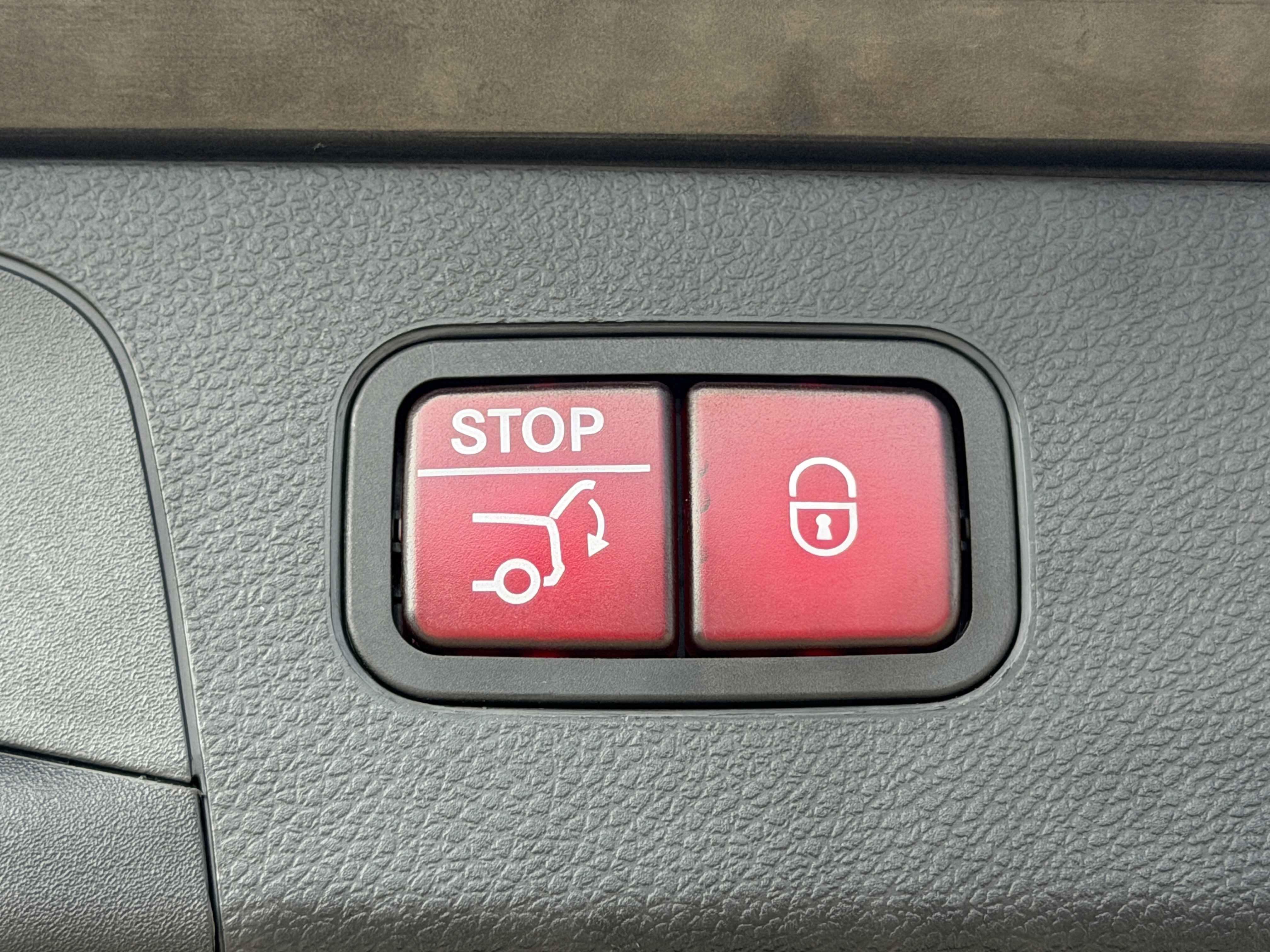 Certified 2021 Mercedes-Benz GLC 300 image 14