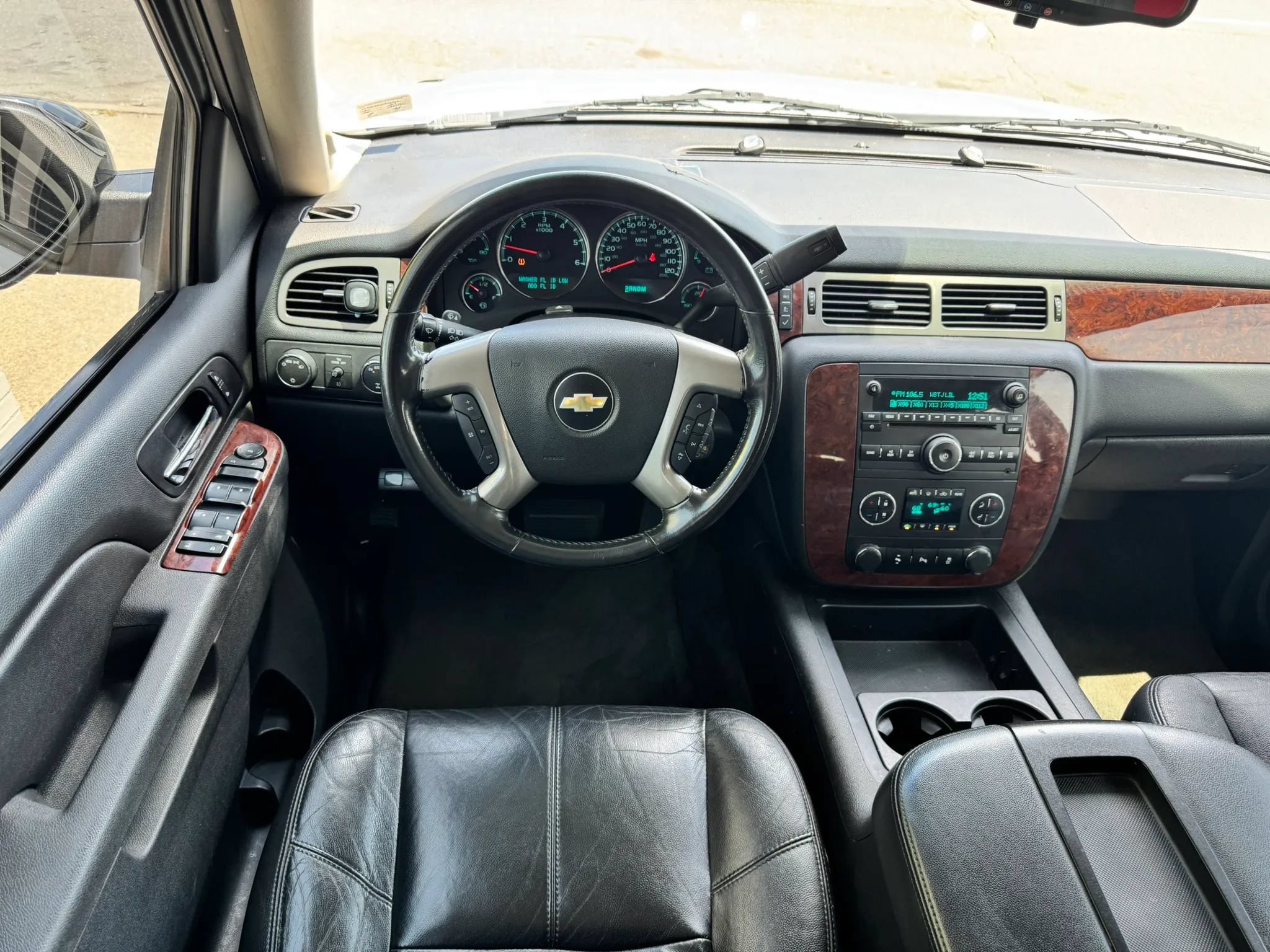 Used 2013 Chevrolet Tahoe LT AWD/4WD image 22