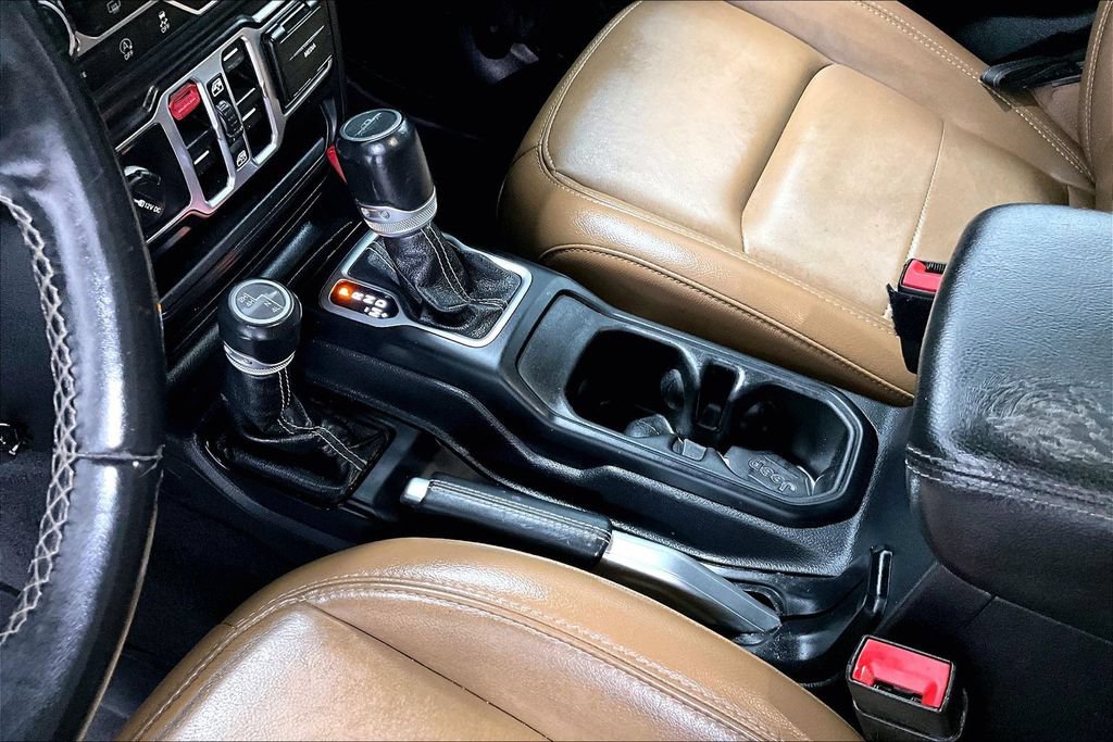 Used 2021 Jeep Gladiator Overland AWD/4WD image 17