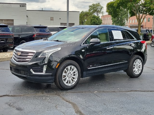 Used 2019 Cadillac XT5 FWD image 2