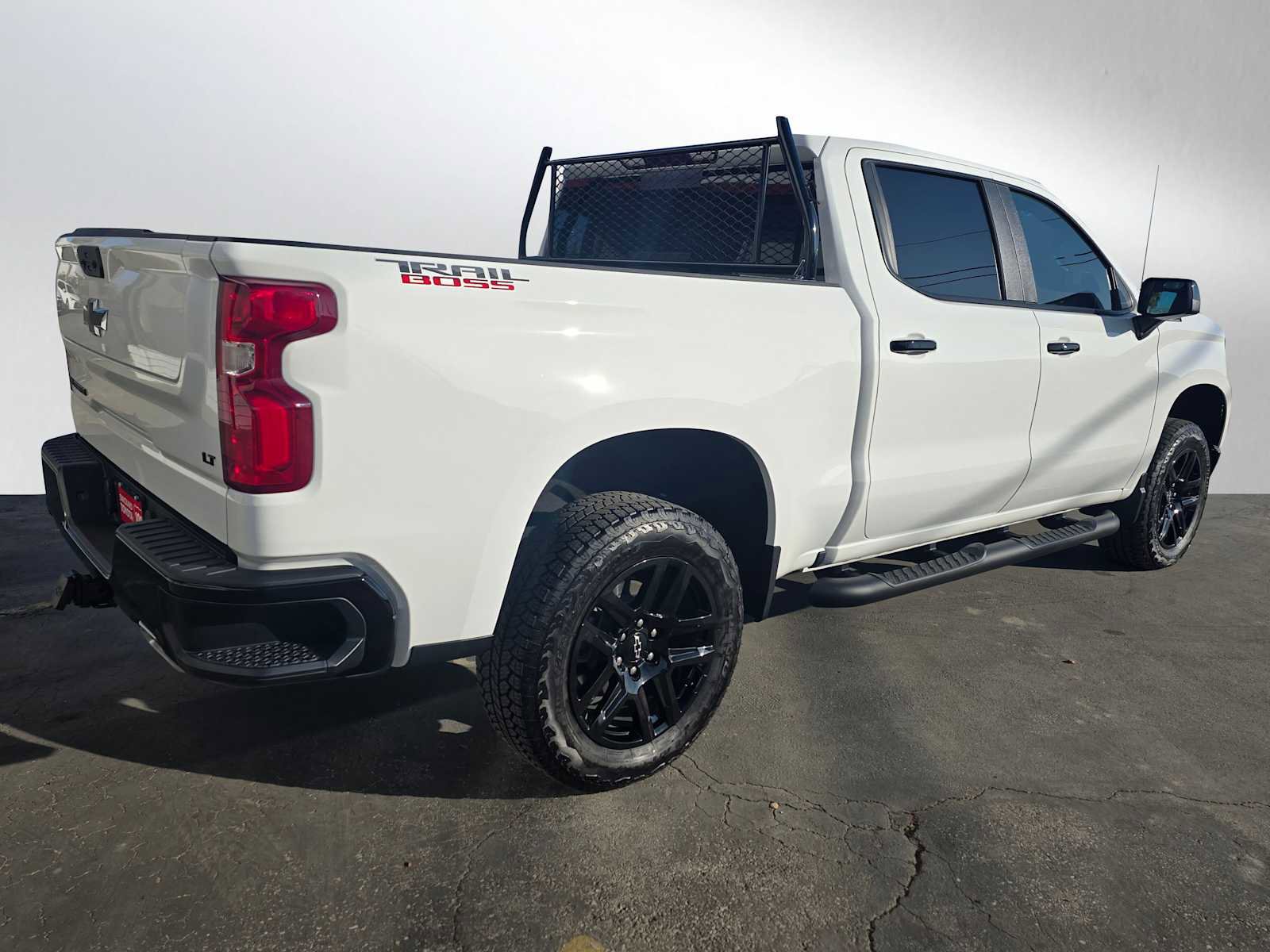 Used 2024 Chevrolet Silverado 1500 LT Trail Boss w/ Convenience Package II image 3