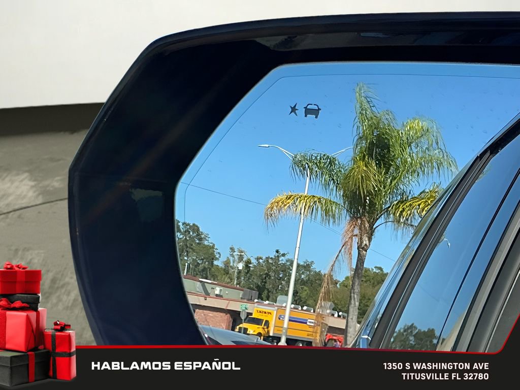 Used 2021 GMC Yukon Denali w/ Denali Premium Package image 35