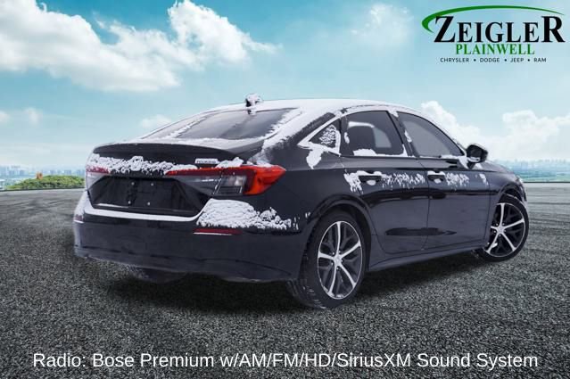 Used 2022 Honda Civic Touring image 3