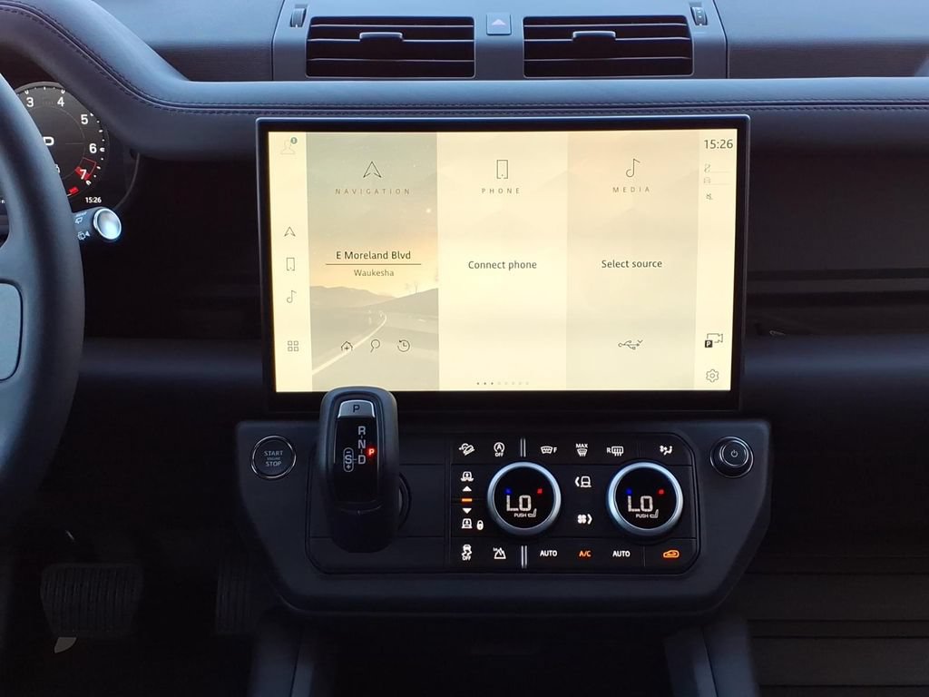 New 2026 Land Rover Defender 110 X-Dynamic SE AWD/4WD image 17
