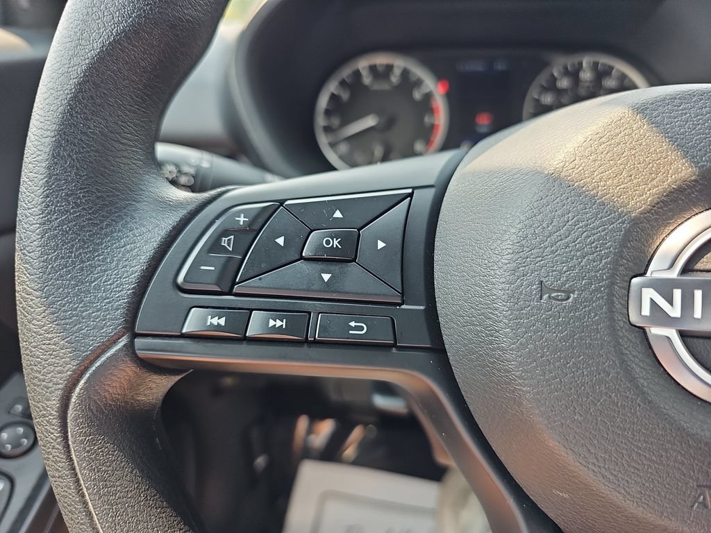 Used 2025 Nissan Sentra S FWD image 17