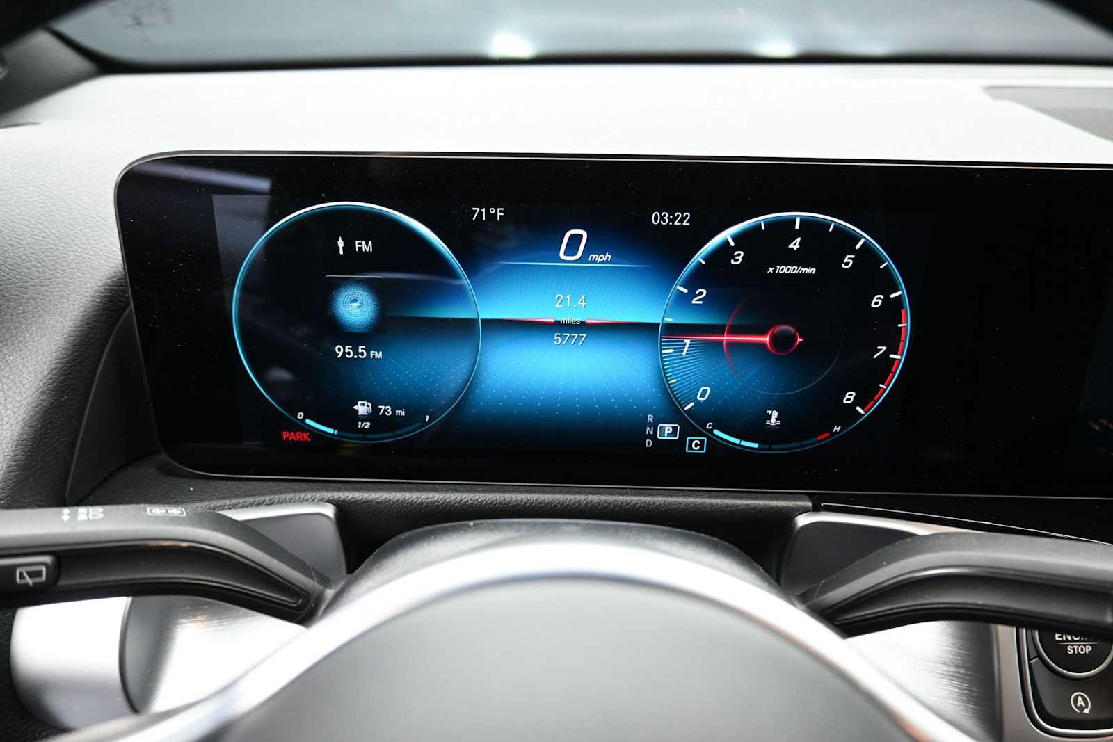 Used 2022 Mercedes-Benz GLB 250 image 10