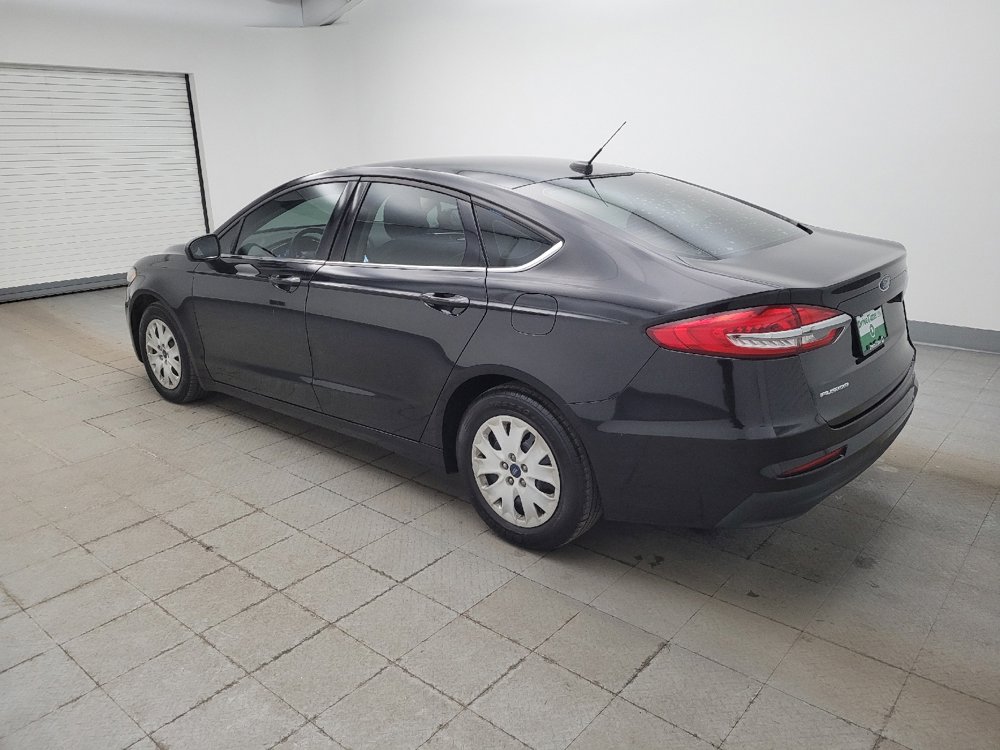Used 2019 Ford Fusion S image 3