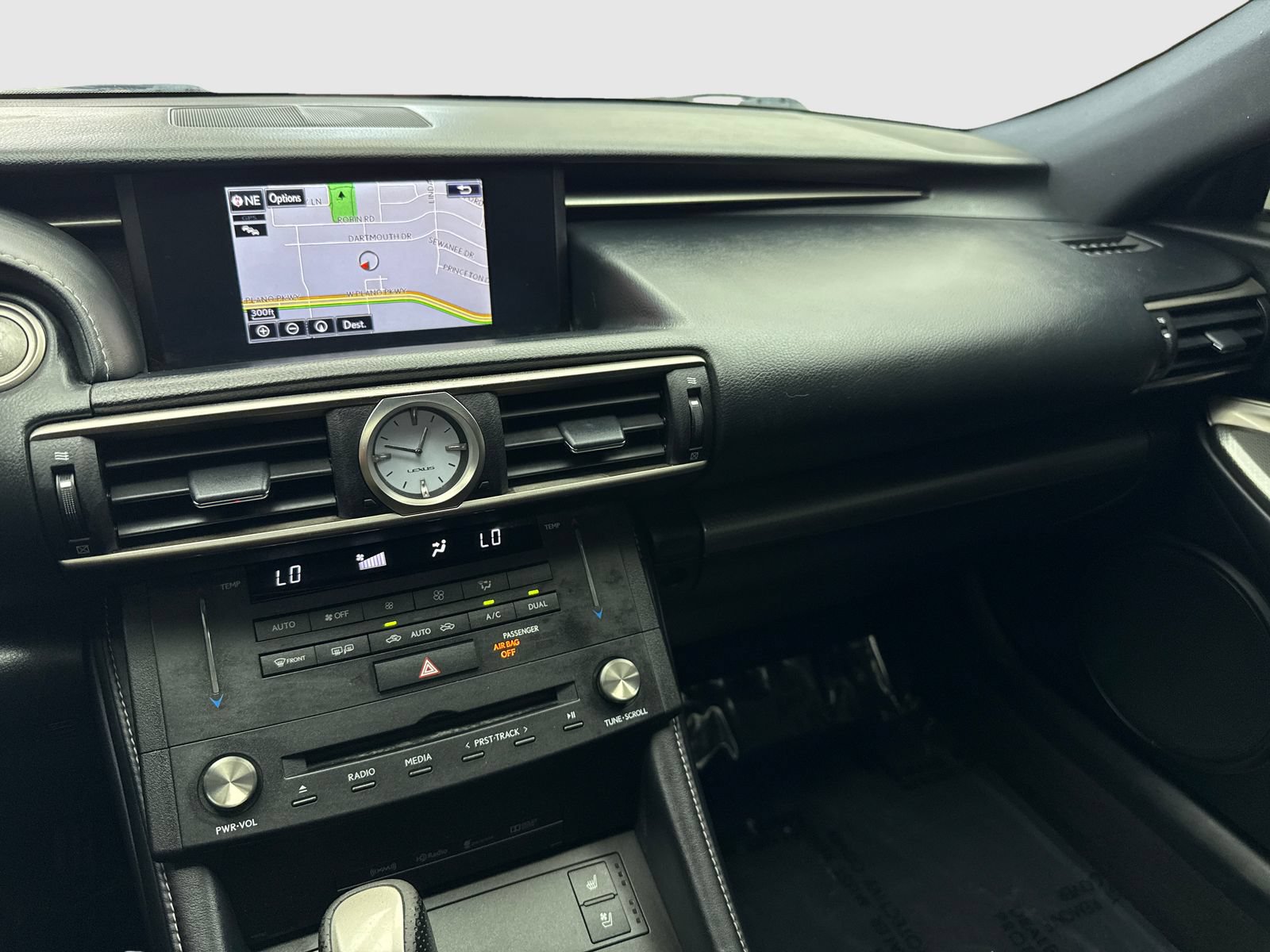 Used 2016 Lexus RC 200t RWD image 24