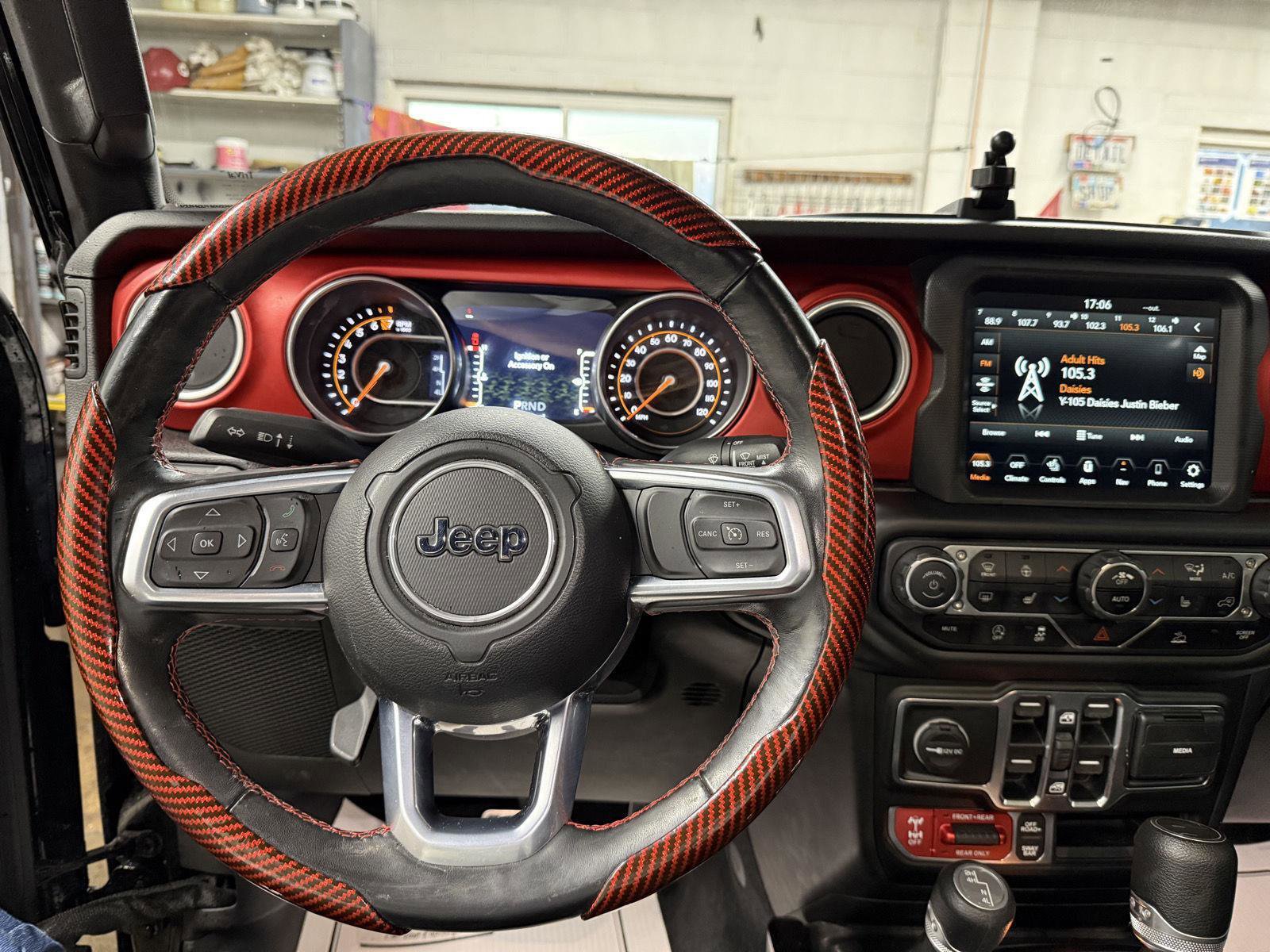 Used 2020 Jeep Gladiator Rubicon image 15