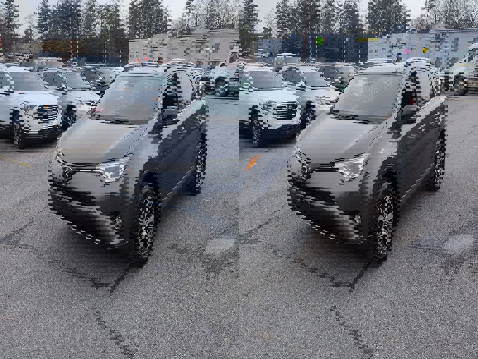 Used 2017 Toyota RAV4 XLE w/ All Weather Liner Package image 4