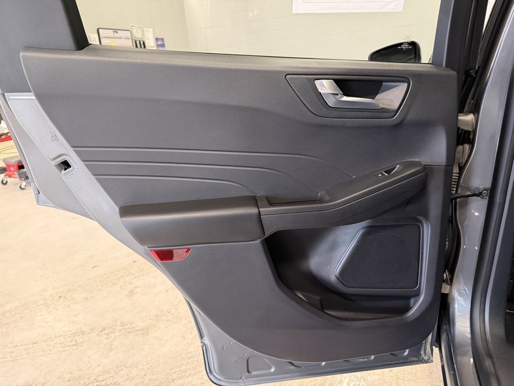 Certified 2022 Ford Escape SEL image 30