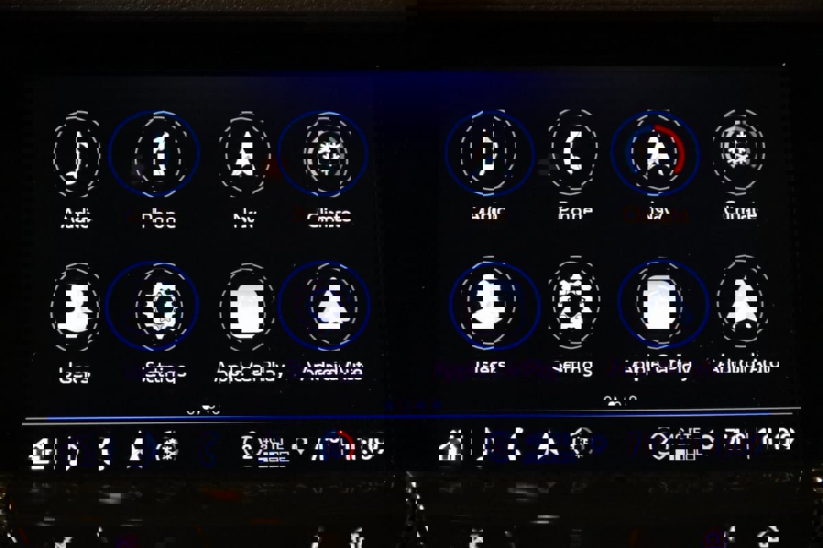 Used 2022 Cadillac XT6 Premium Luxury w/ Technology Package image 42