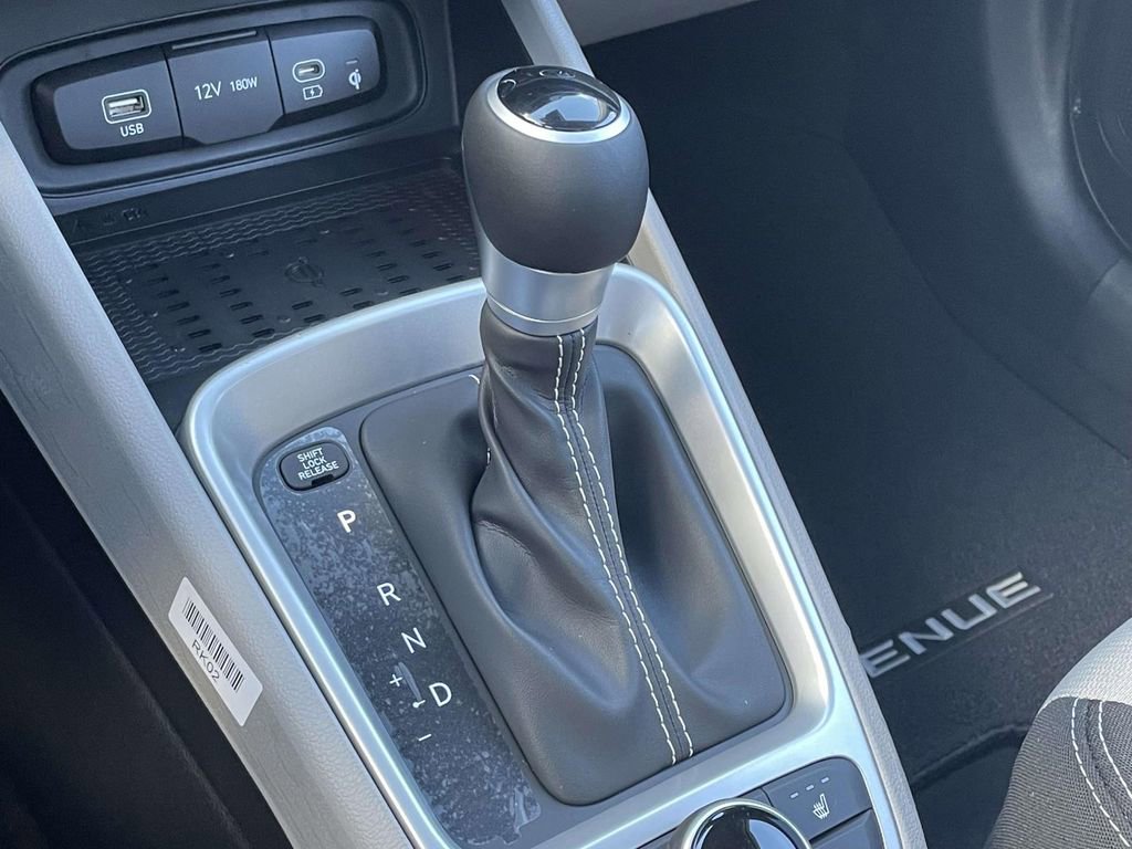 New 2026 Hyundai Venue SEL FWD image 31