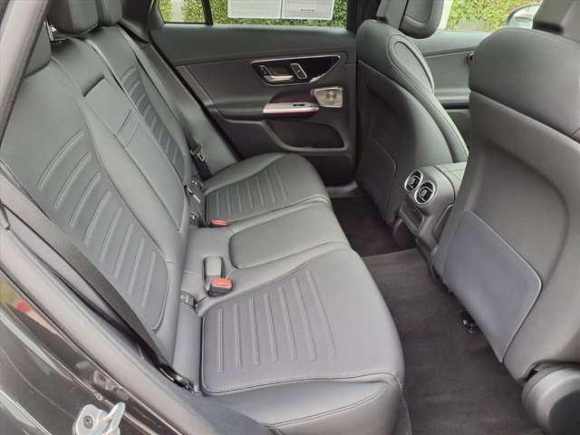 Used 2025 Mercedes-Benz GLC 300 image 20