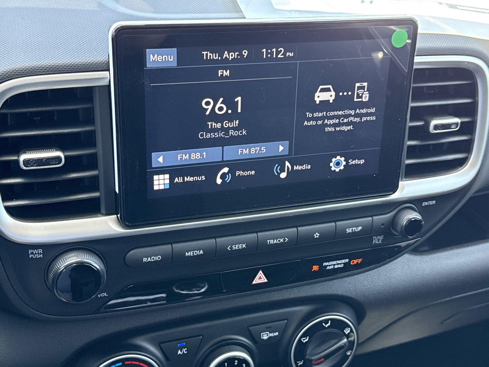 New 2026 Hyundai Venue SE image 19