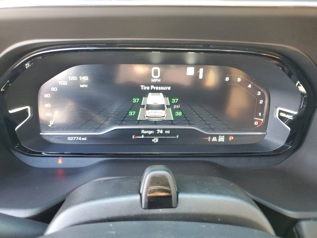 Used 2023 GMC Yukon Denali Ultimate image 12