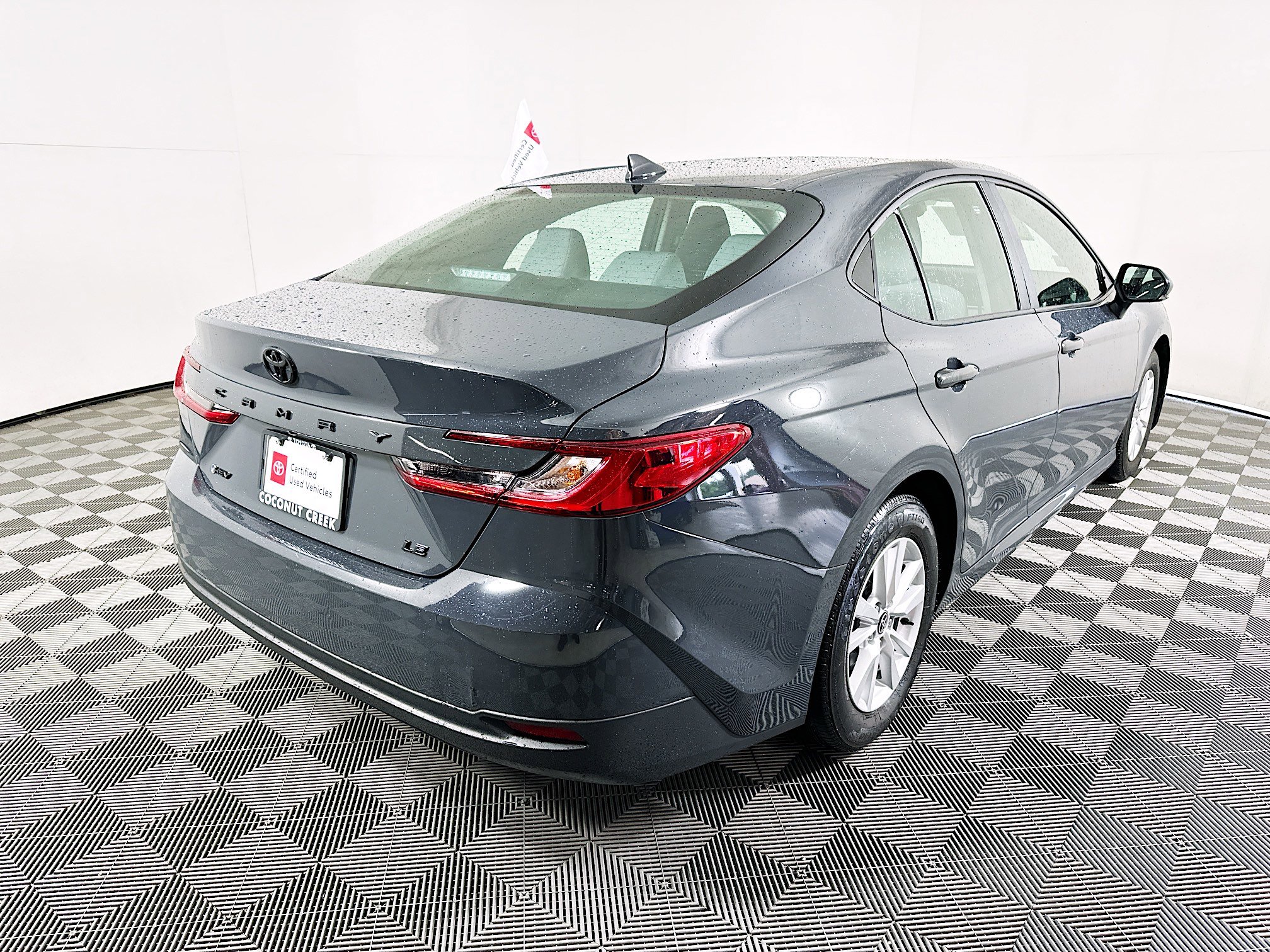 Used 2025 Toyota Camry LE FWD image 3