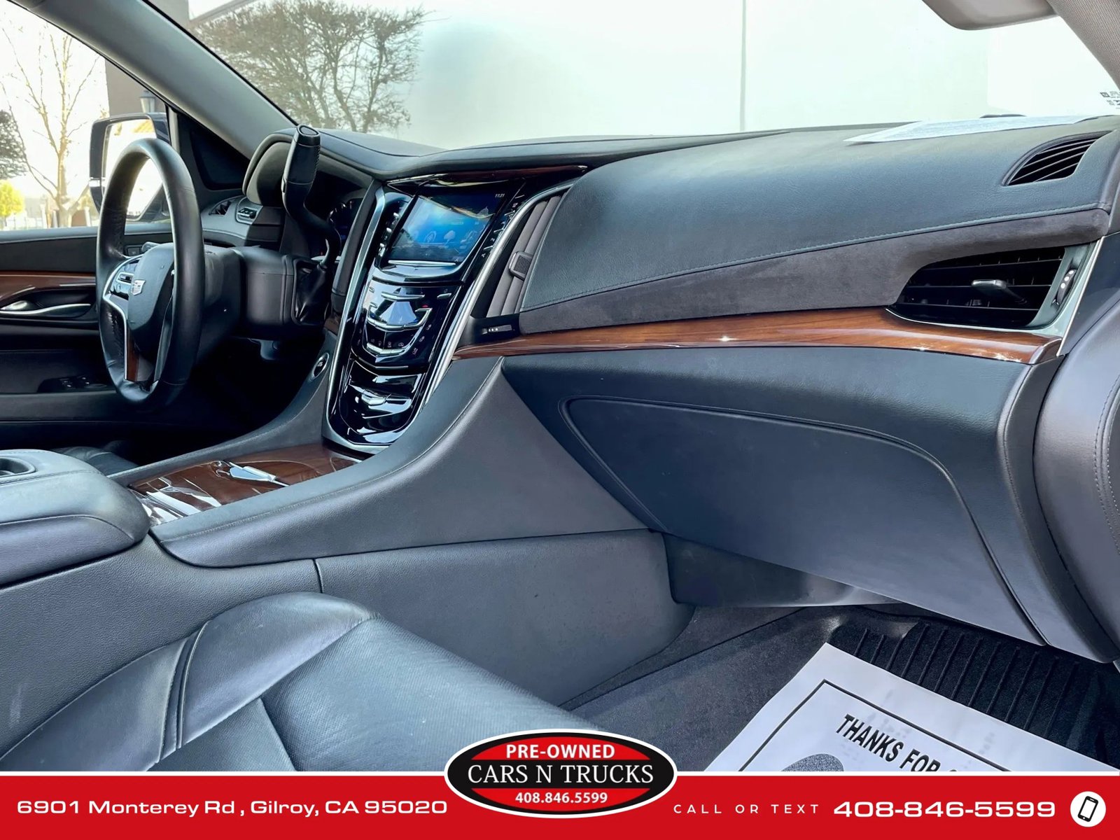 Used 2019 Cadillac Escalade ESV Premium Luxury image 18