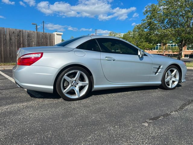 Used 2013 Mercedes-Benz SL 550 image 21