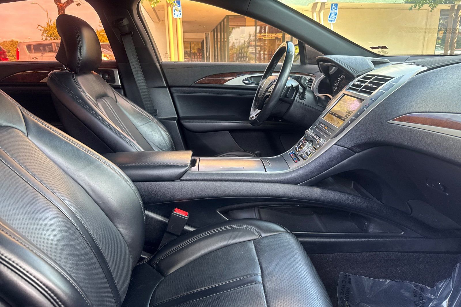 Used 2019 Lincoln MKZ Reserve FWD image 15