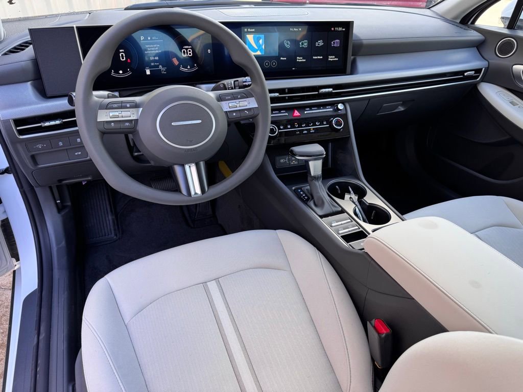 New 2026 Hyundai Sonata SE FWD image 2