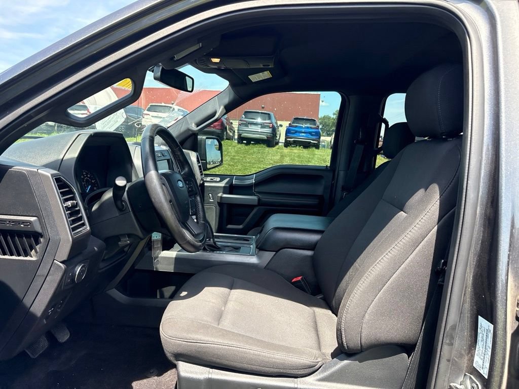 Used 2018 Ford F150 XLT w/ Equipment Group 302A Luxury AWD/4WD image 15