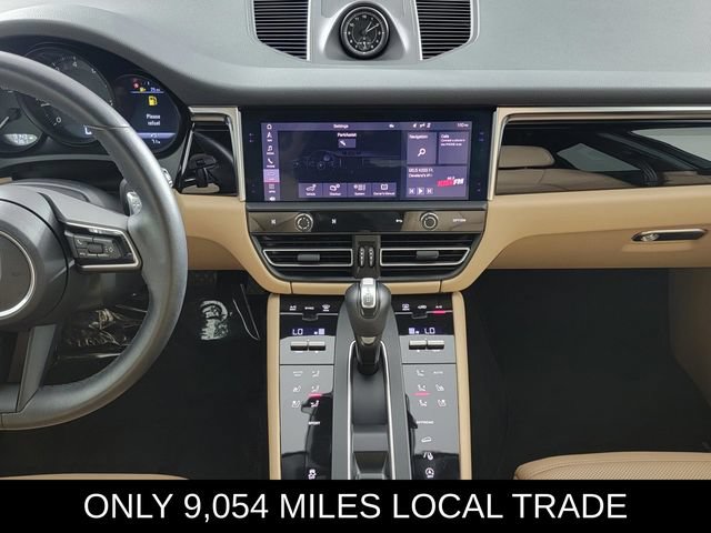 Used 2024 Porsche Macan AWD/4WD image 20