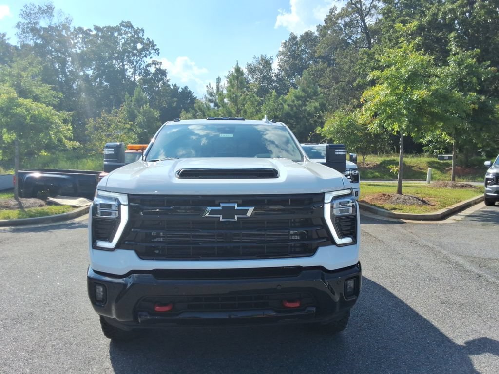 New 2026 Chevrolet Silverado 2500 LTZ w/ LTZ Plus Package AWD/4WD video 2