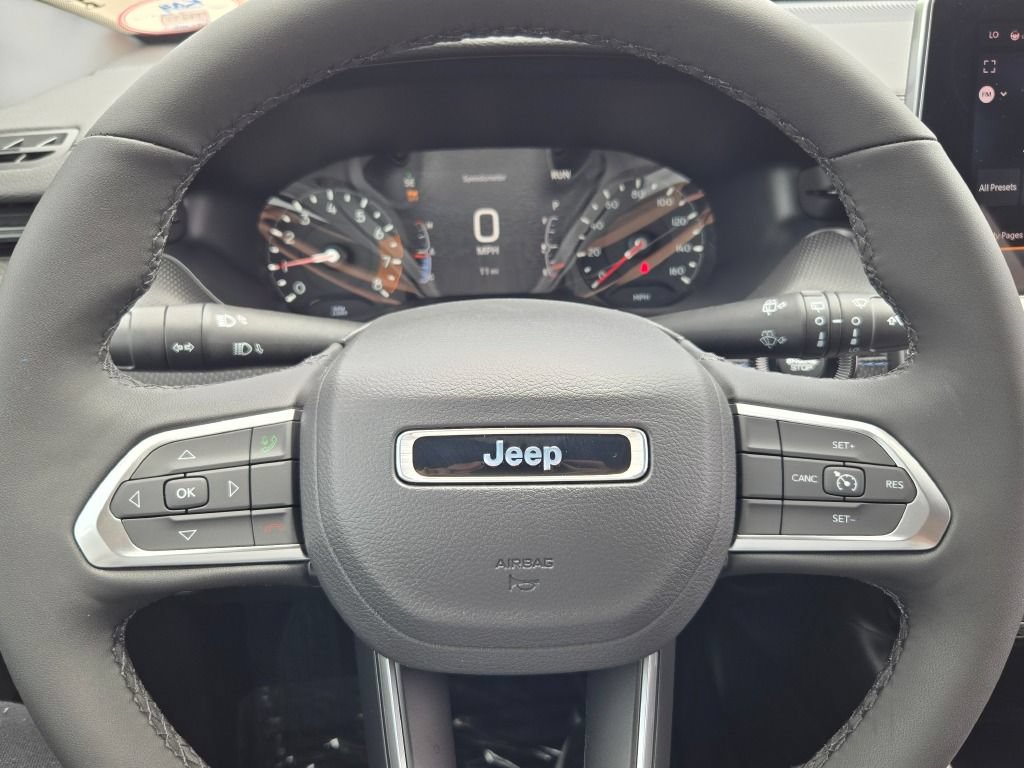 New 2026 Jeep Compass Latitude AWD/4WD image 36