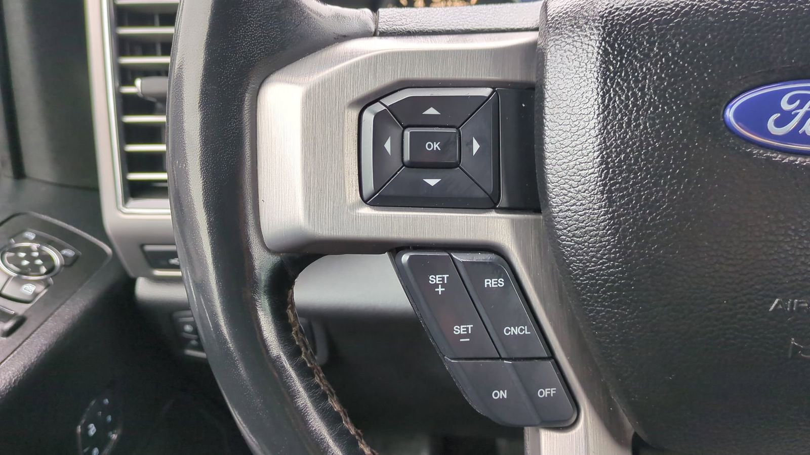 Used 2018 Ford F150 Platinum w/ Technology Package image 25