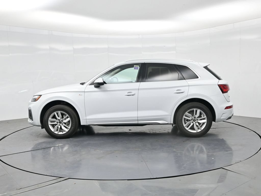 Used 2023 Audi Q5 2.0T Premium w/ Convenience Package AWD/4WD image 32