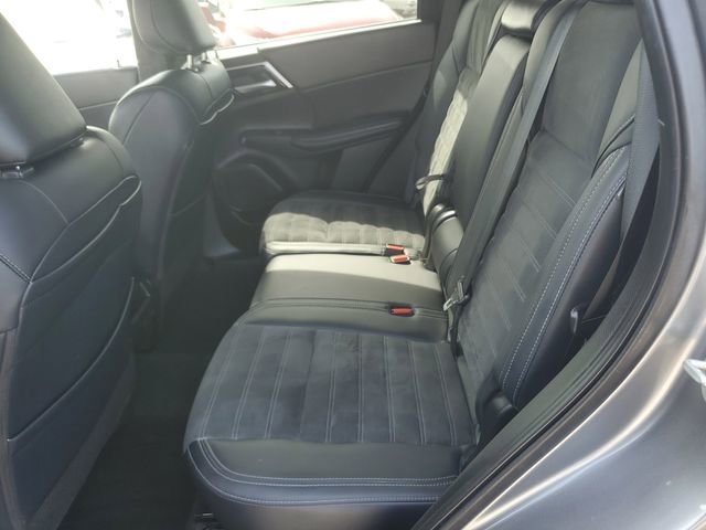 Used 2024 Mitsubishi Outlander SE AWD/4WD image 27