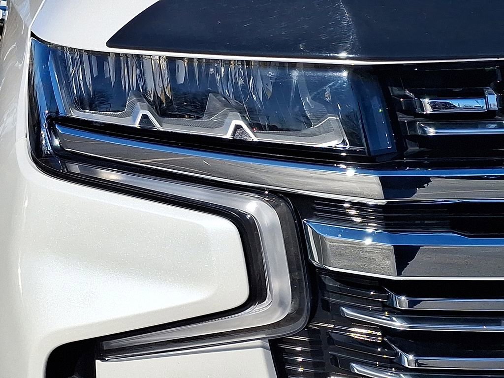 Used 2023 Chevrolet Tahoe Premier image 9