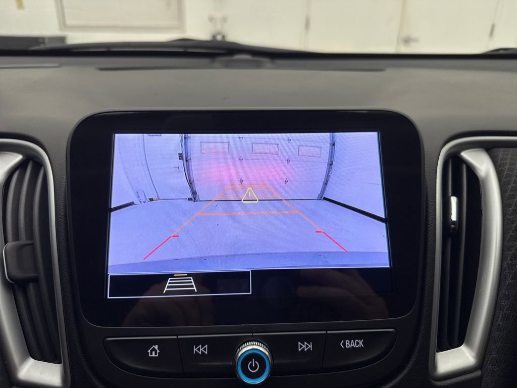 Used 2024 Chevrolet Malibu LT image 19