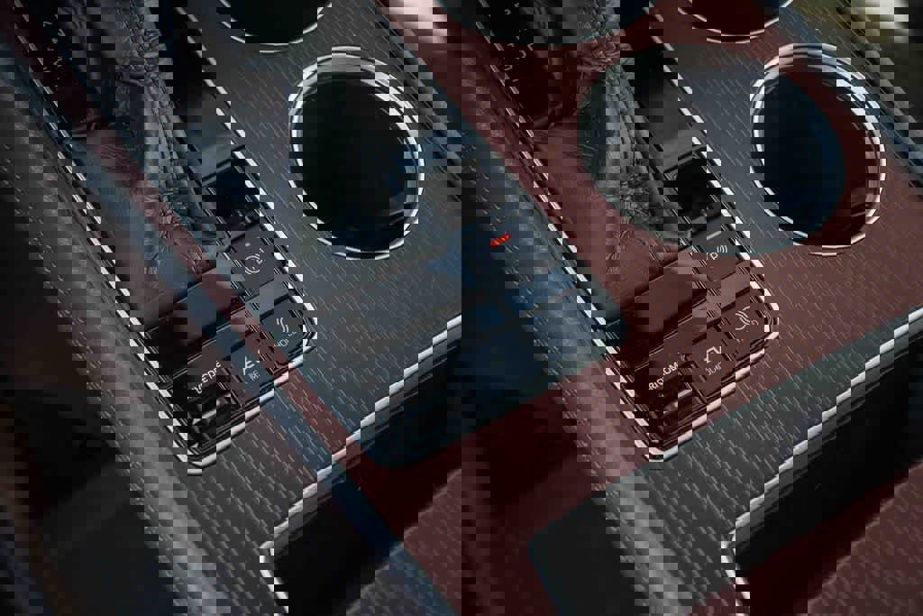 Used 2022 Toyota Sienna XLE w/ XLE Plus Package image 22