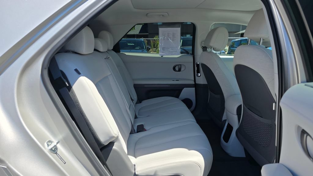 Used 2025 Hyundai Ioniq 5 Limited AWD/4WD image 12