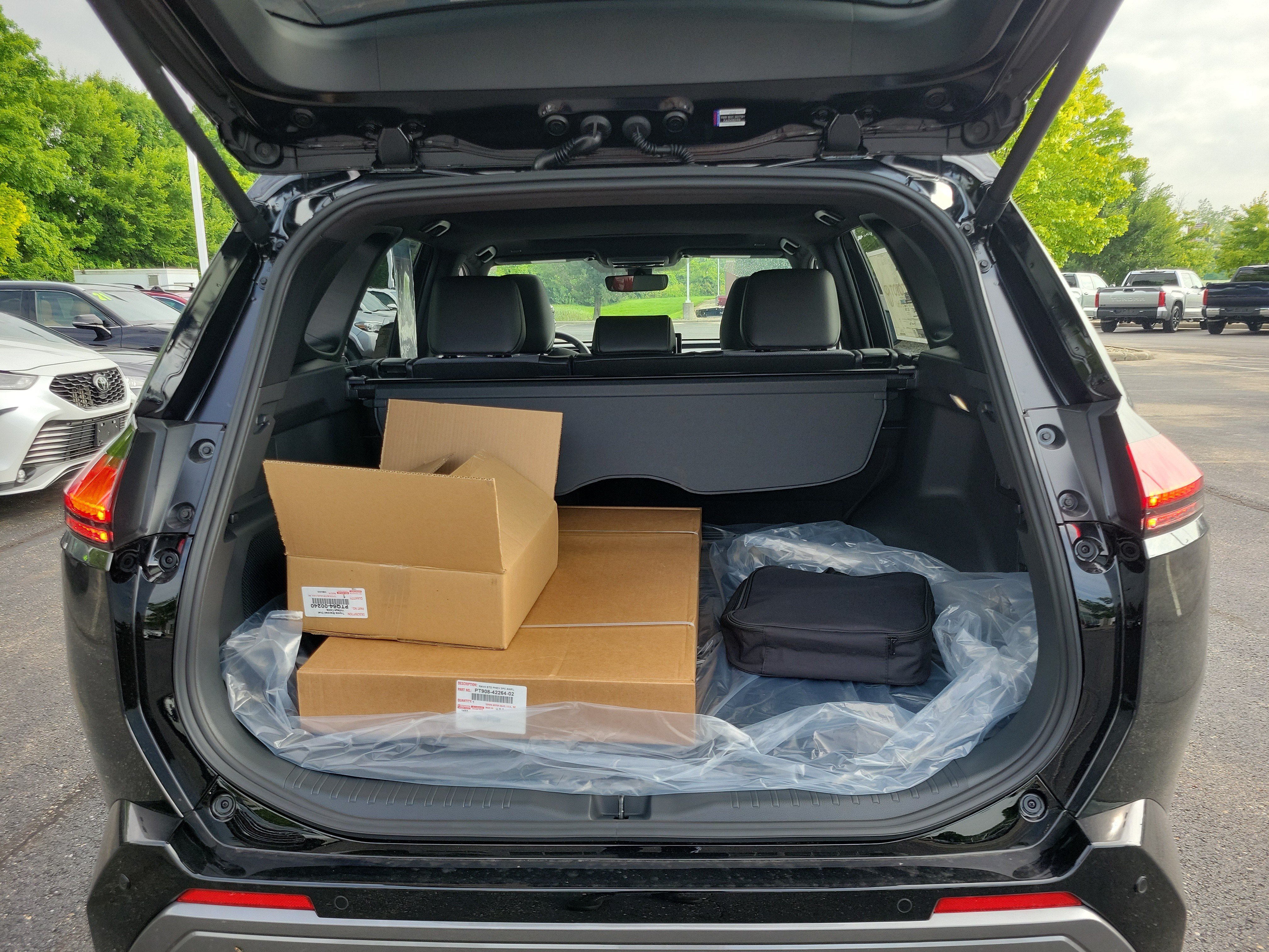 New 2026 Toyota RAV4 XSE AWD/4WD image 5