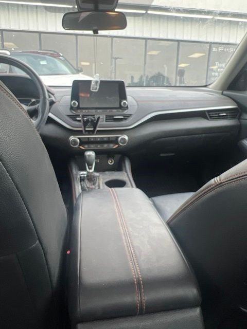 Used 2022 Nissan Altima 2.5 SR FWD image 15